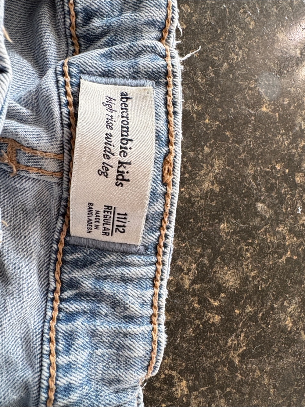 abercrombie kids light blue denim jeans - 2-pack look - Picture 3 of 5